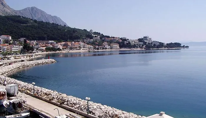 Waterfront Ivan 2 Apartamento *